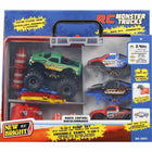 Remote control car with race track set