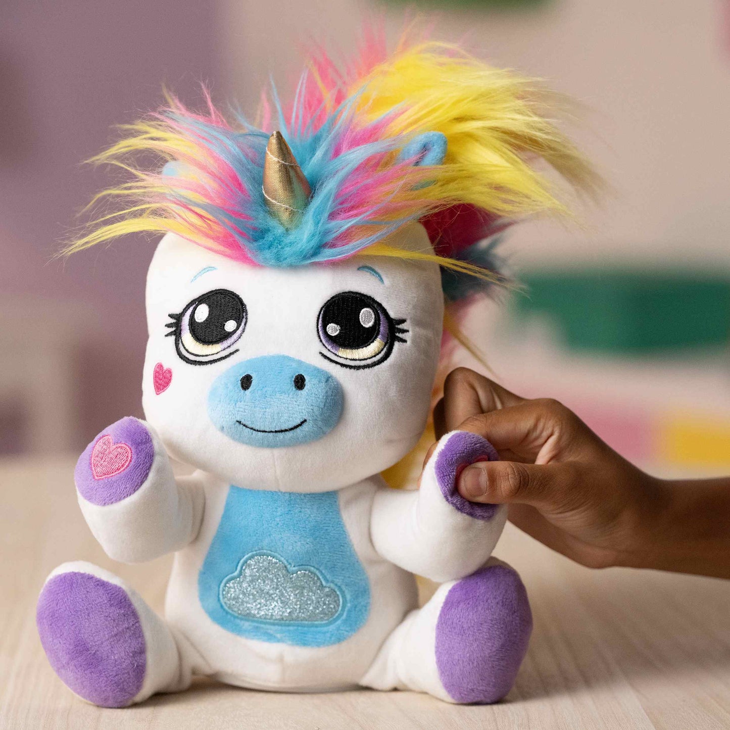 בובת לילי חד קרן אינטראקטיבית