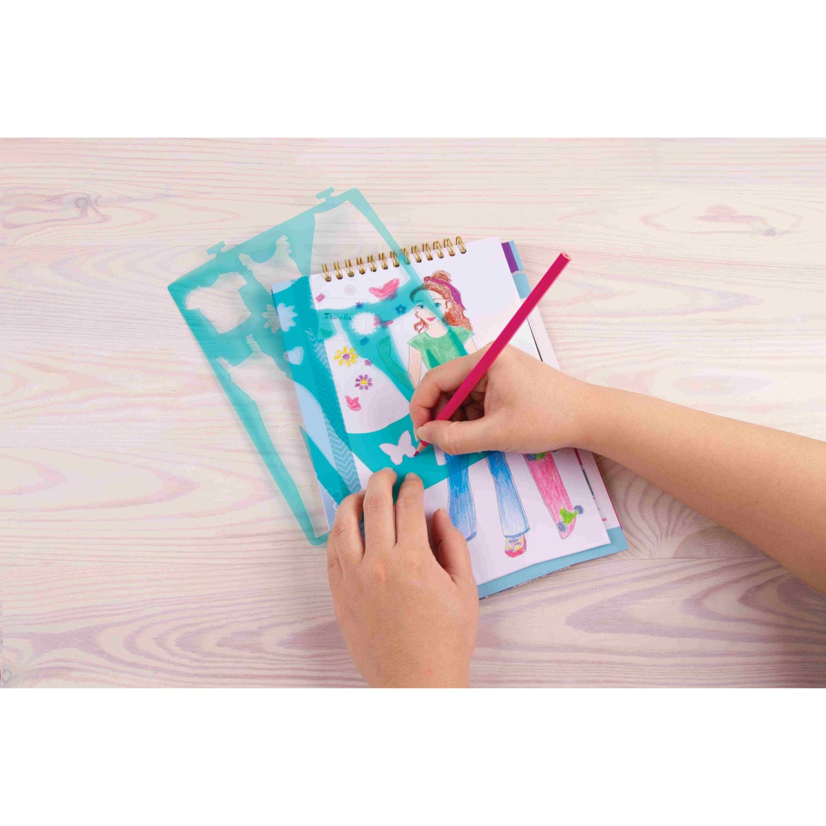 מעצבת אופנה 121 מדבקות ושבלונות