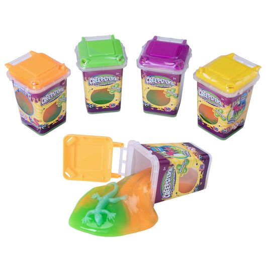 בובת חרק נמתחת בתוך סליים