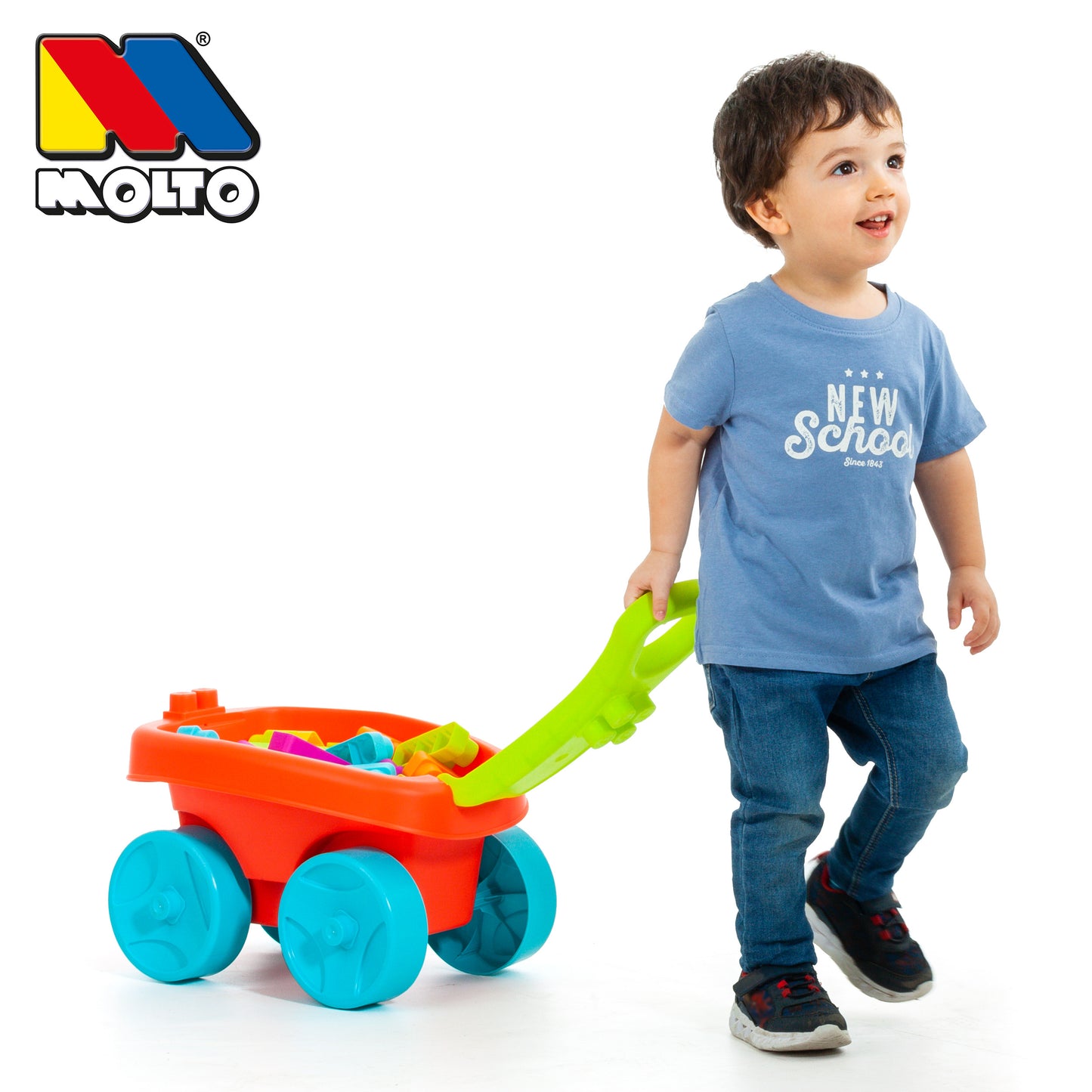 עגלת ילדים אדומה עם קוביות