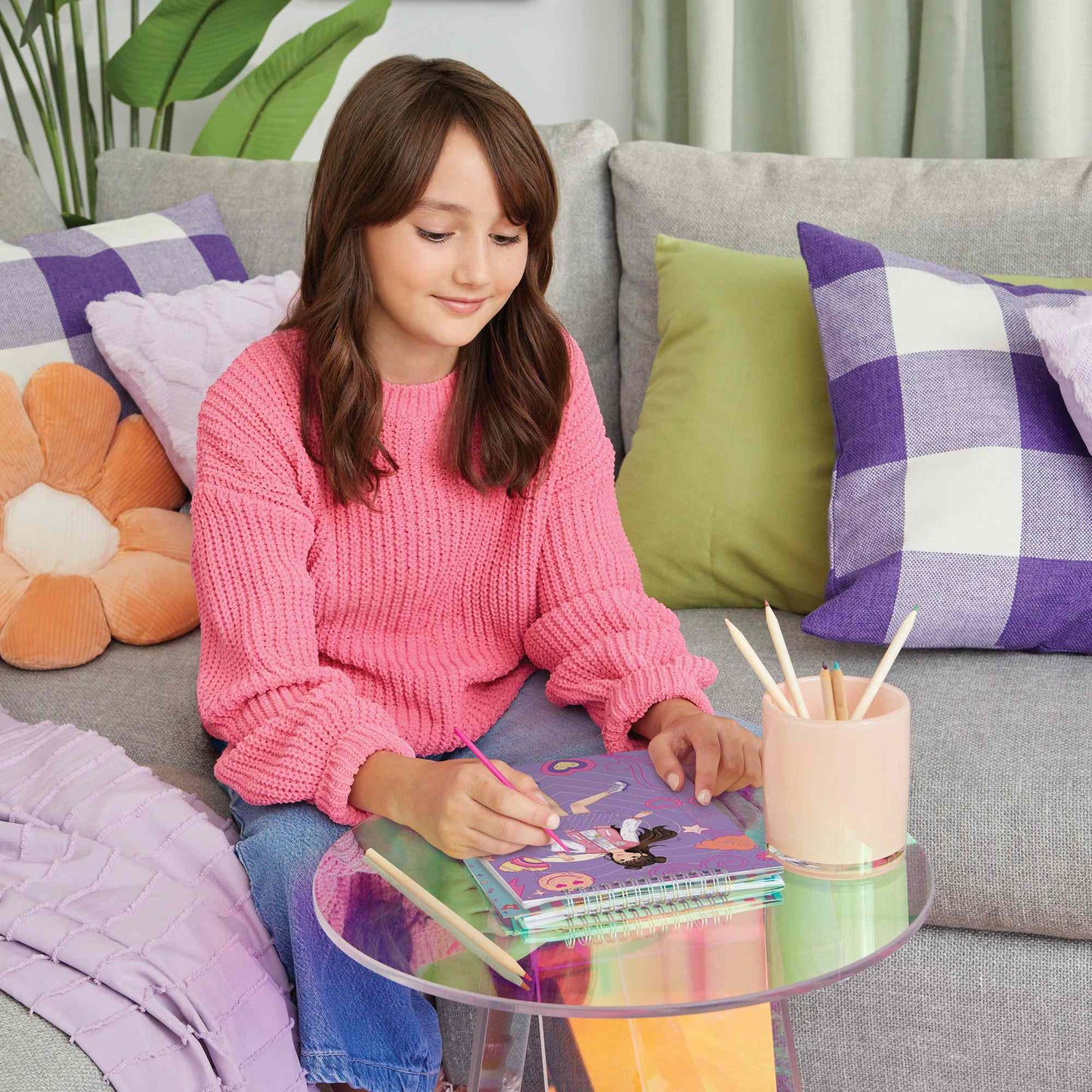 מעצבת אופנה דפי צביעה ומדבקות