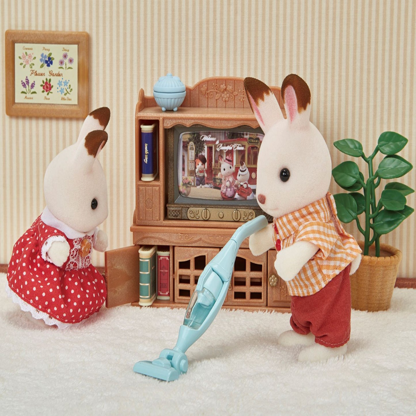 Sylvanian Families - Washing Machine and Vacuum Cleaner