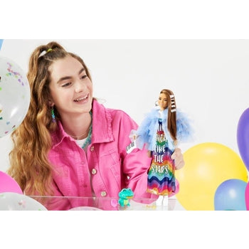 ברבי אקסטרה עם תנין